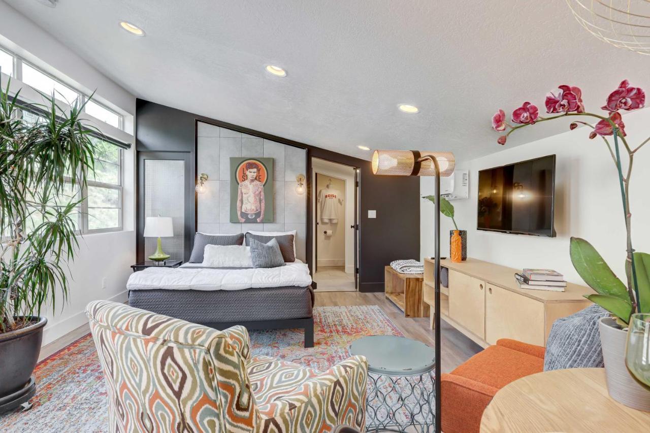 Stylish And Modern Boise Studio With Foothills Views! Kültér fotó